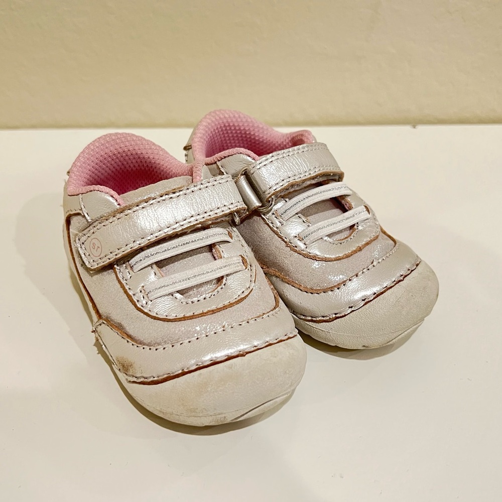 Stride Rite Soft Motion Baby and Toddler Girls Jazzy Casual Sneaker size 4.5